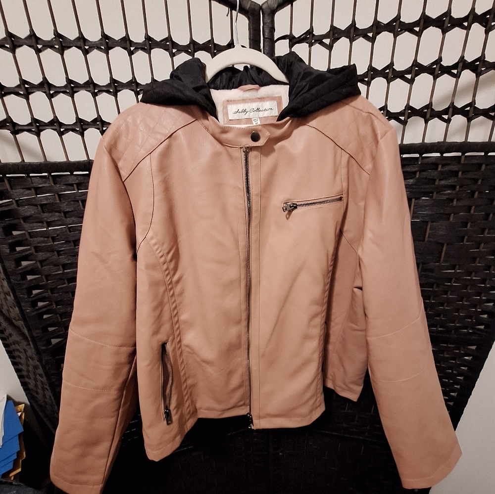 NEW- Leather Jacket, Sherpa Insides with an attached hood. Sz 3x..